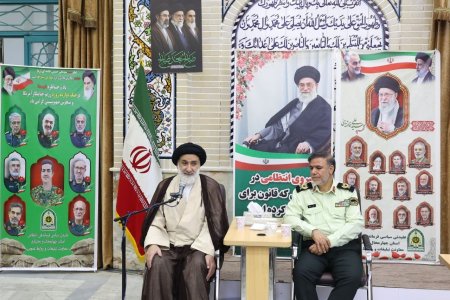 دیدار فرماندهان فراجا با نماینده ولی‌فقیه در استان — تصویر 14