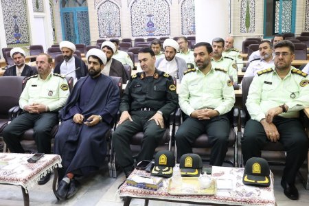 دیدار فرماندهان فراجا با نماینده ولی‌فقیه در استان — تصویر 22